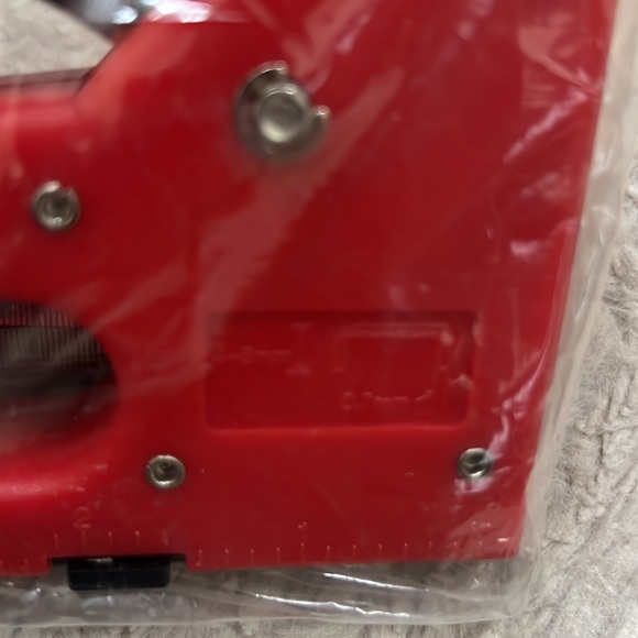 The Tool Drawer speed-drive staple gun - new in original packaging - Picture 7 of 16